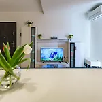 Apartment - With Summer Balcony And Parking Zadar