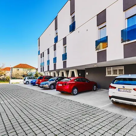 - With Summer Balcony And Parking * Задар