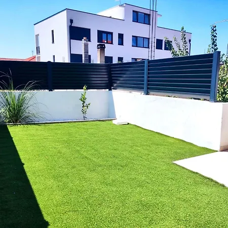 Daire - With Summer Balcony And Parking