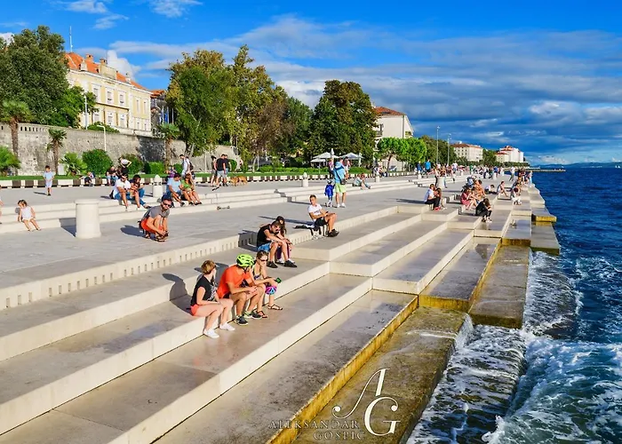 Lejlighed - With Summer Balcony And Parking