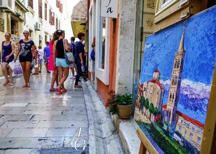 Lejlighed - With Summer Balcony And Parking *